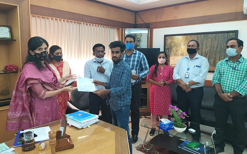 Smt. Mrunmai Joshi IAS, District Collector - Palakkad has Distributed Offer Letters to the Overseas Placed Candidates